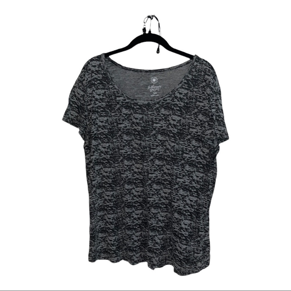 Cute black workout shirt